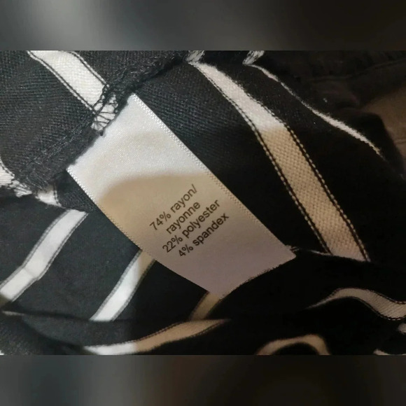 Maurices 24/7 Plaid Stripe Blocked Football Sweater XL - Picture 6 of 6